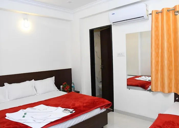 Hotel Sai Shatabdi Shirdi