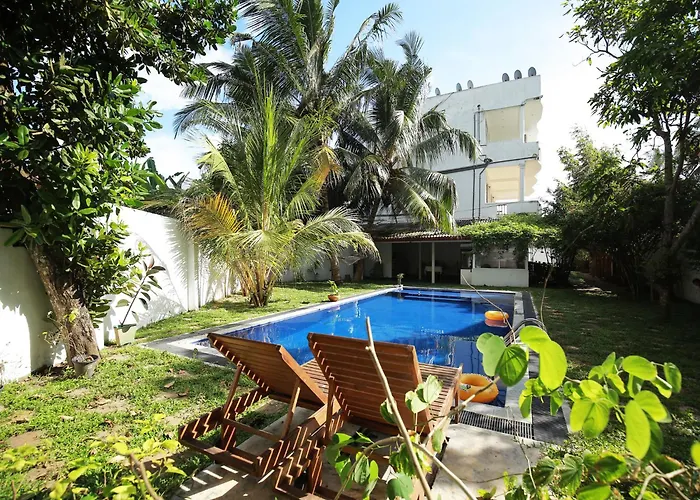 Crystal Oceanic Hotel Ahangama