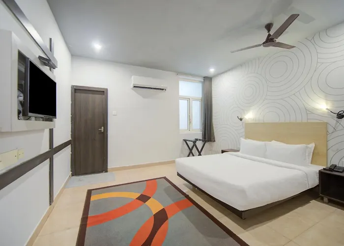 Hotel O Everest Hotel Chennai