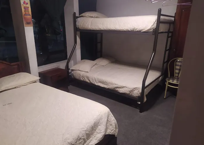 hostal alborada cuenca
