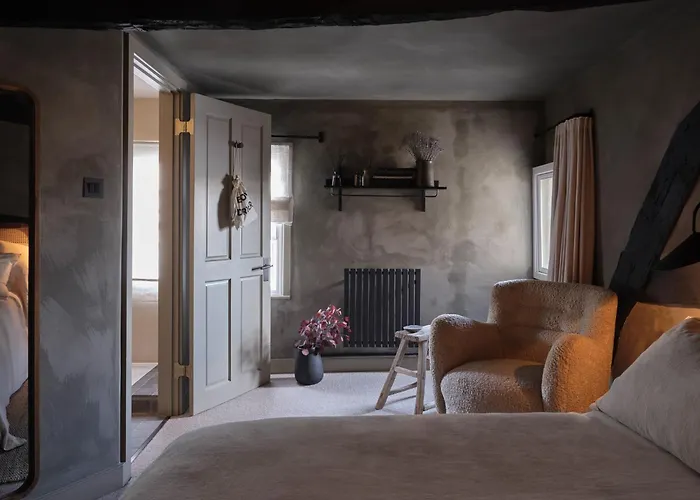 Highway Hotel Burford