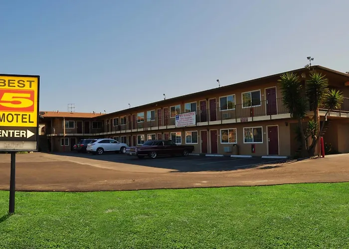Best 5 Motel Salinas