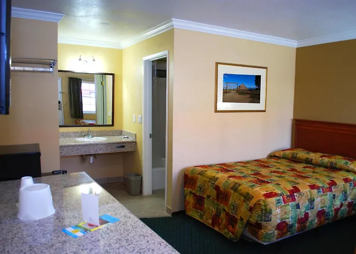 Best 5 Motel Salinas