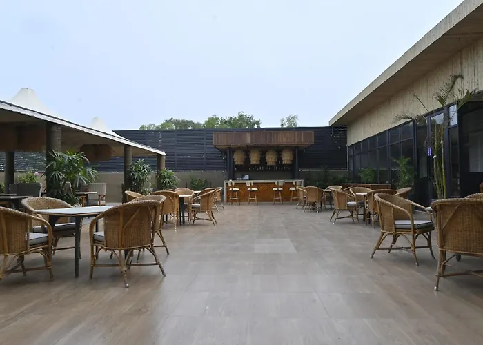 Zone Connect By The Park Saket New Delhi Hotel