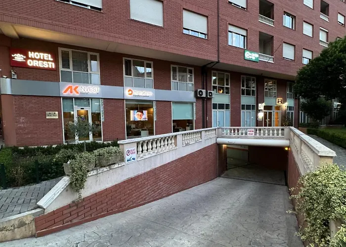Hotel Oresti Center Tiran