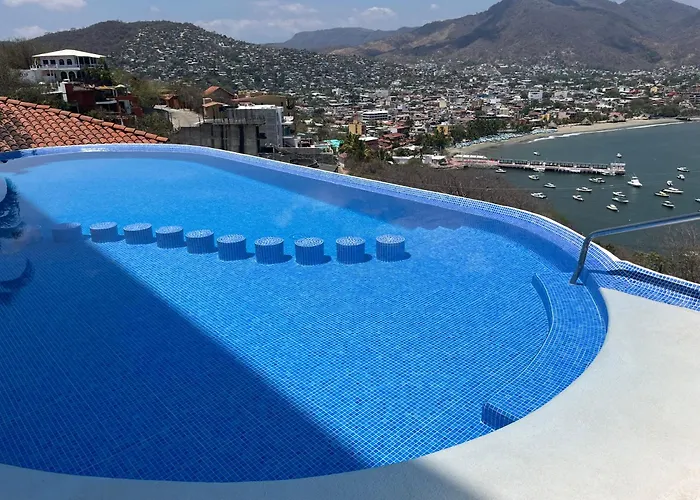 Villas El Morro Zihuatanejo