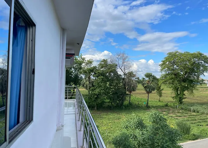 Senamura Yoga Ashram Guesthouse Bodh Gaya