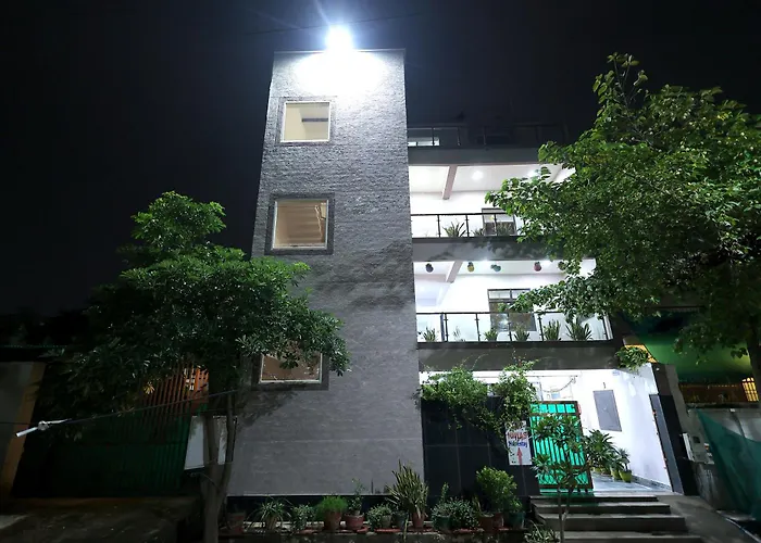 Hotel Taj Niwas Agra 