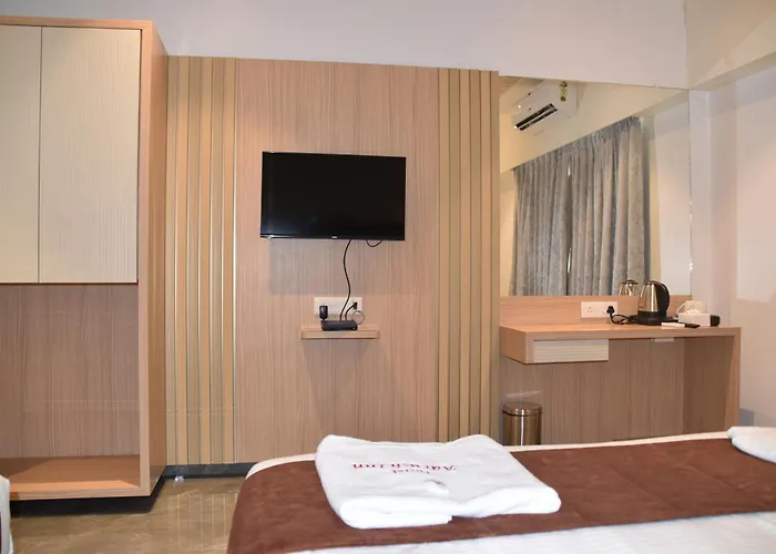 Hotel Aarush Inn Navi Mumbai