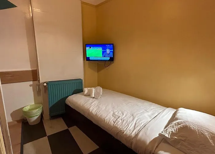 Central Accommodation Budget By Hr Bucharest