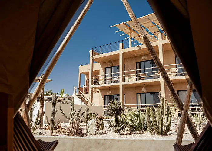 Hotel Baja Temple Todos Santos