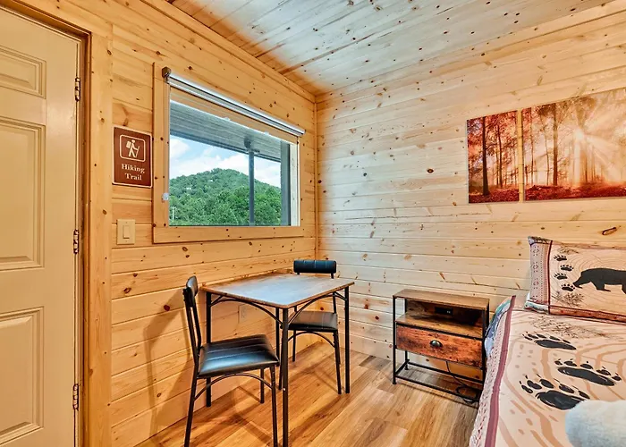 Retreat On The Lake Hiawassee