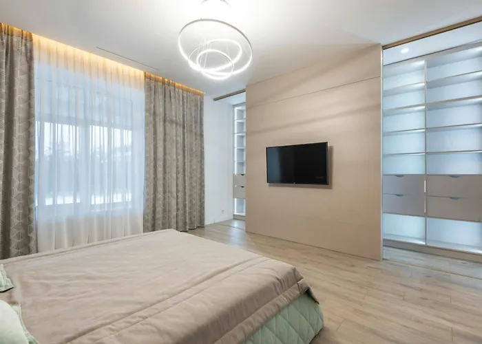 Plazzo Prime Plaza At Delhi Airport Bed & Breakfast New Delhi
