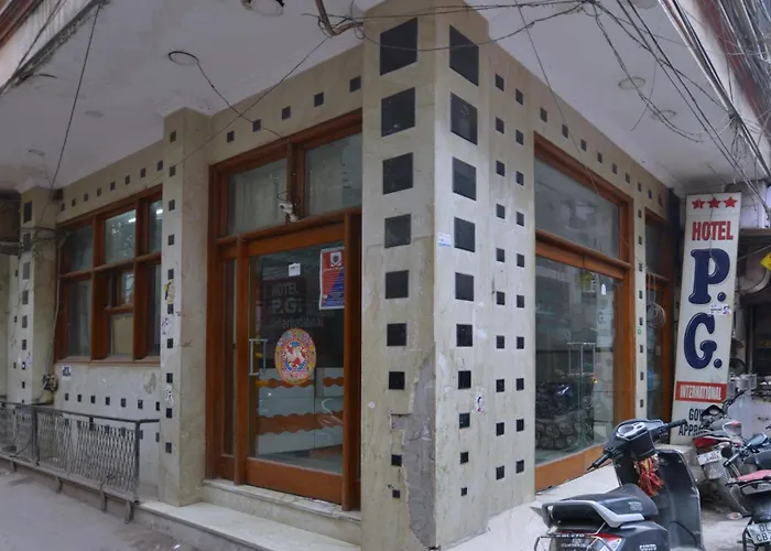 Family Hotel By Pg International New Delhi