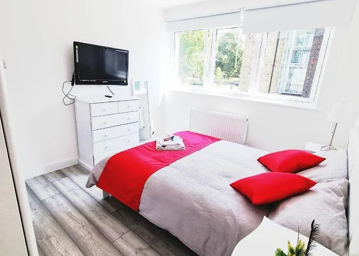 Smart House Hotel London