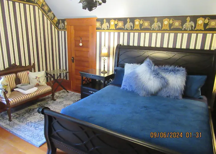 Hummingbird Gardens B&B Ladysmith
