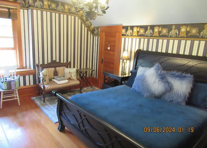 Hummingbird Gardens B&B Ladysmith