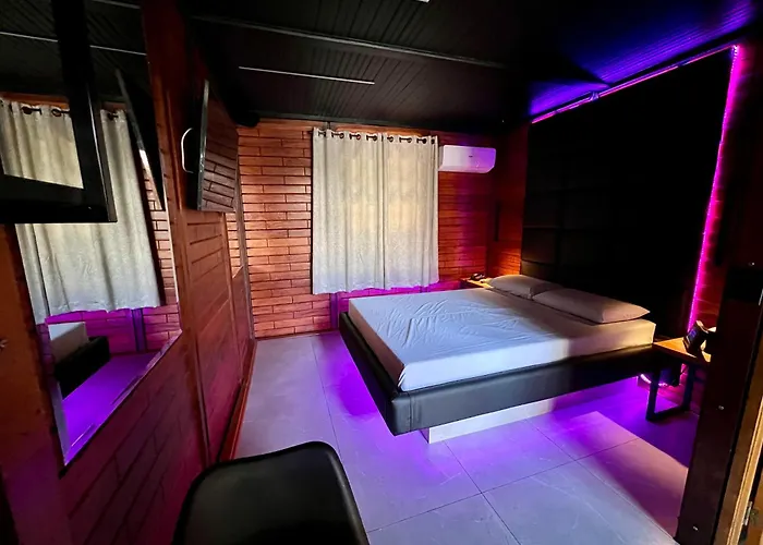 Amy Motel Embu