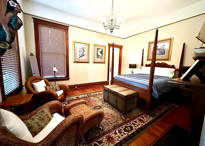 The Kate Shepard House Aparthotel Mobile