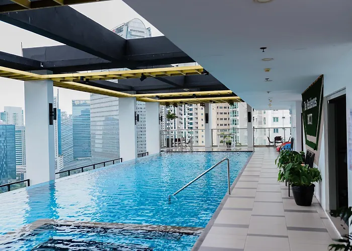 Luxe Suite At Bcct - Bgc'S Prime Studio - Gym, Infinity Pool With Breathtaking Skyline View Taguig