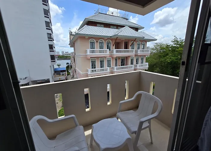 Bella Bella Riverview Bangkok