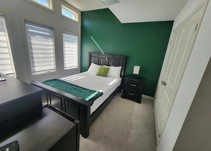 Paradise Villa Bowmanville