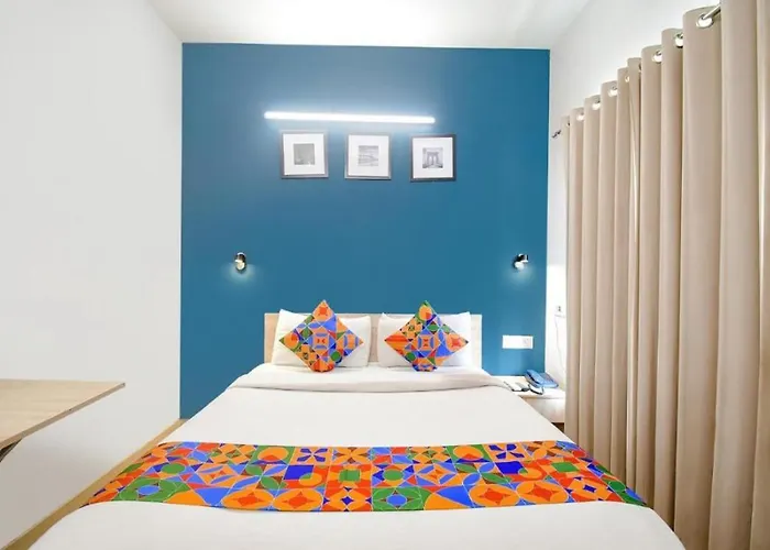 Hotel Gujarati Bhawan - Luxe Stay - Near Prem Mandir Vrindavan