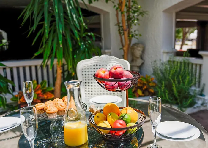 Mulberry Manor Bed And Breakfast Sweetwater