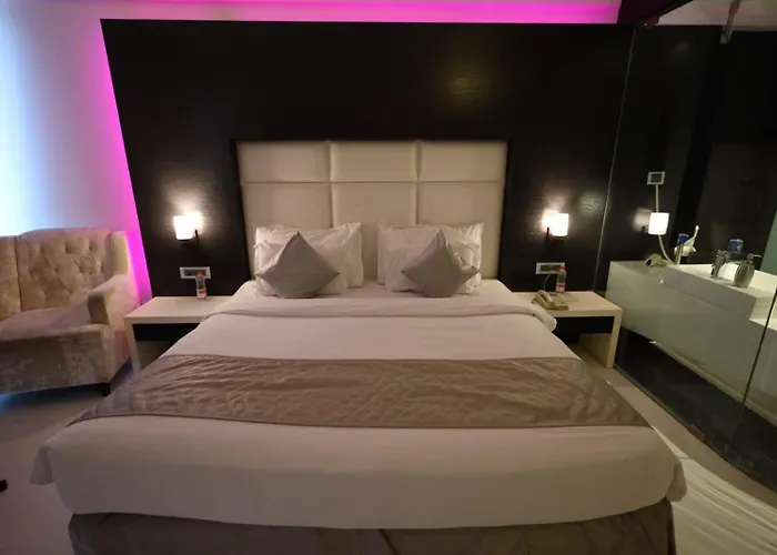 Muza Hotels Mumbai