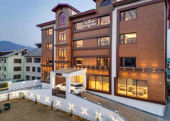 Grand Mir International, Srinagar Hotel