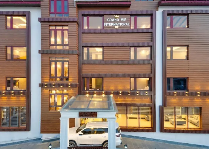 Grand Mir International, Srinagar Hotel