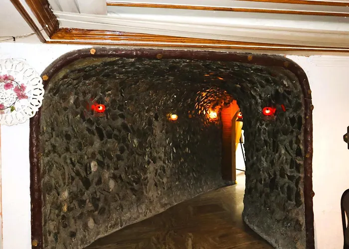 Hotel River Bank Mandi