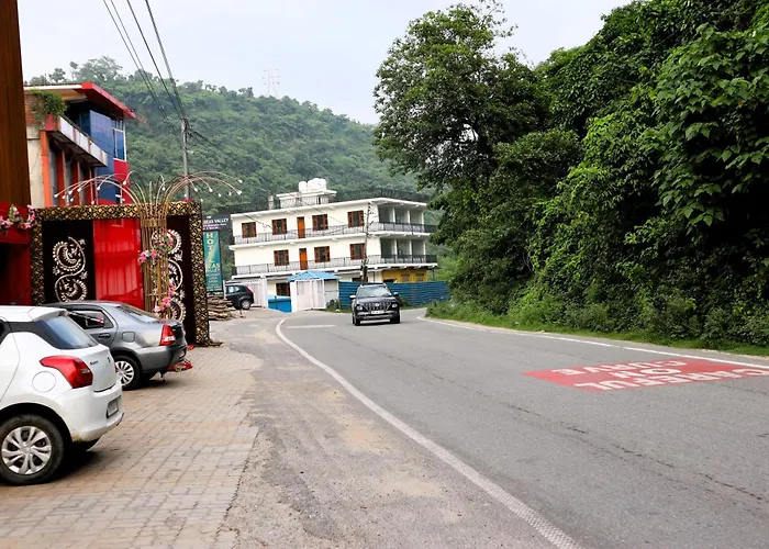 Hotel River Bank Mandi