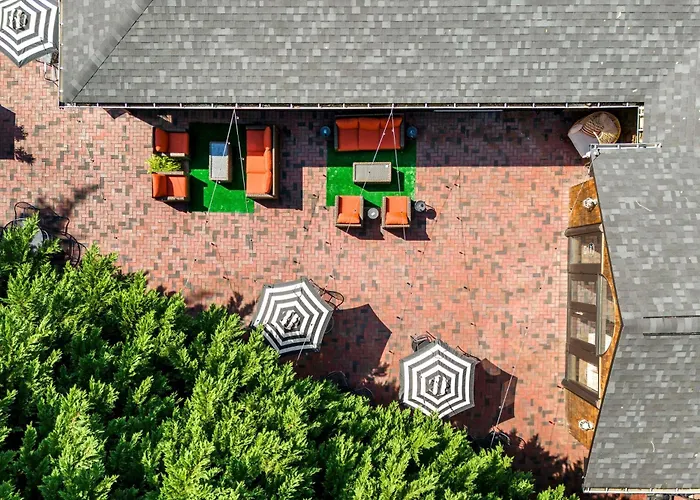 Peri Social House Hotel Black Mountain