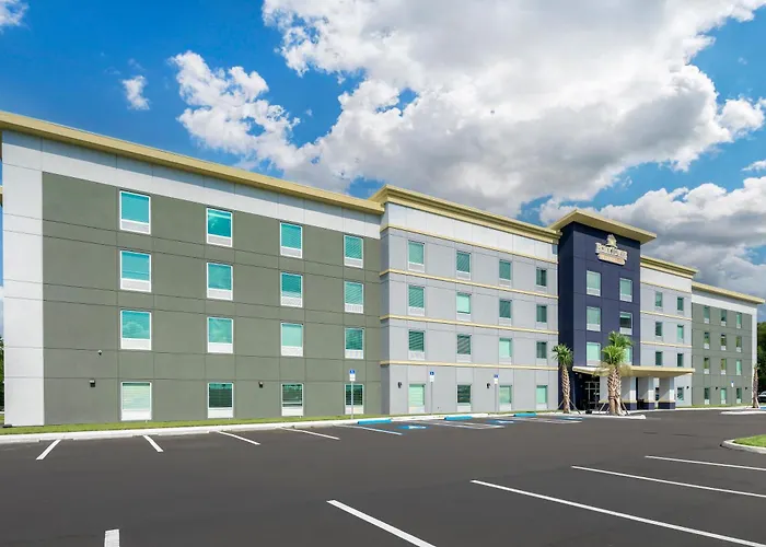 Hometowne Studios By Red Roof Tampa - Airport West Chase