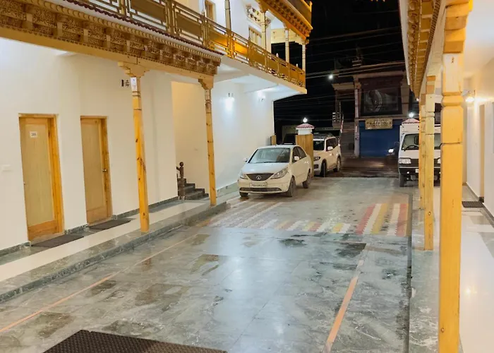 Hotel Dimbir Regency Leh