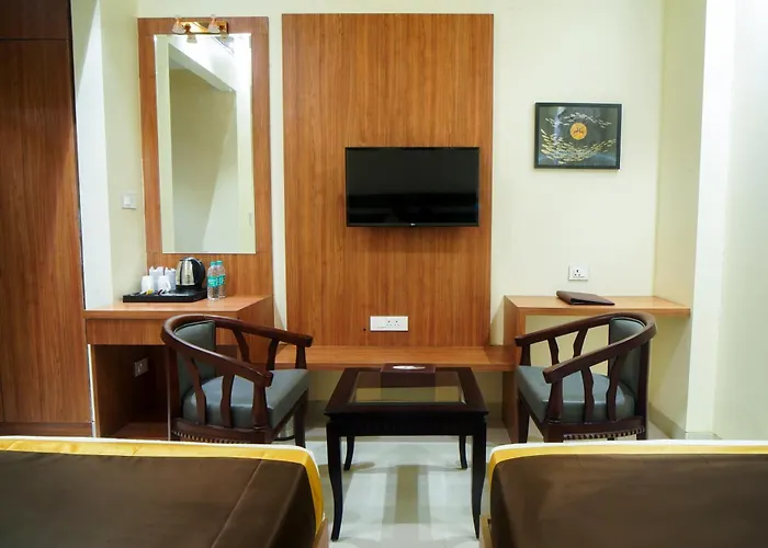 Hotel Avenue 30 Lucknow