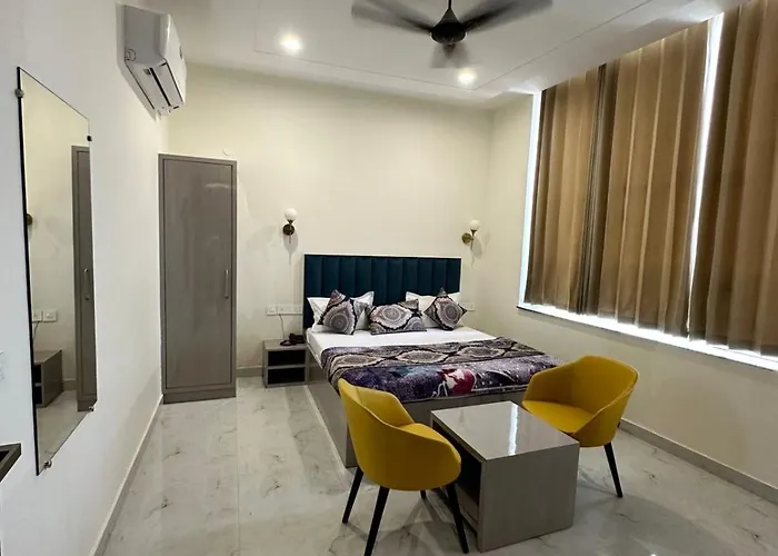 Blu Breeze Hotel Amritsar