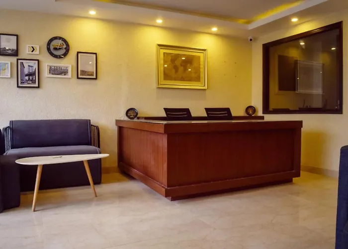 D M International Guest House Mathura