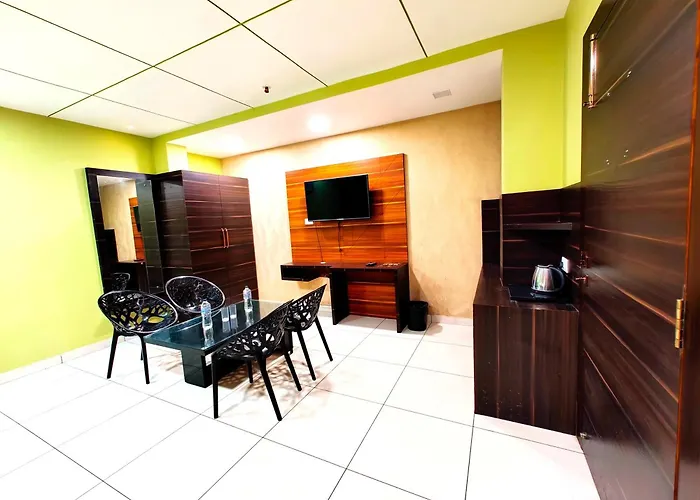Hotel Royal Crown Puri - A Royal Stay - Fully Air Conditioned With Great Location - Best Seller