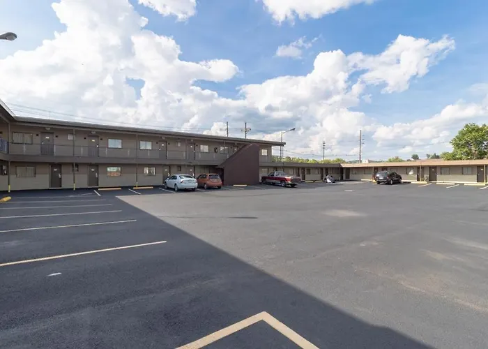 Dubois Manor Motel