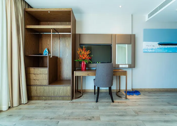 Best View Panorama Condotel Managed By Mlb Nha Trang