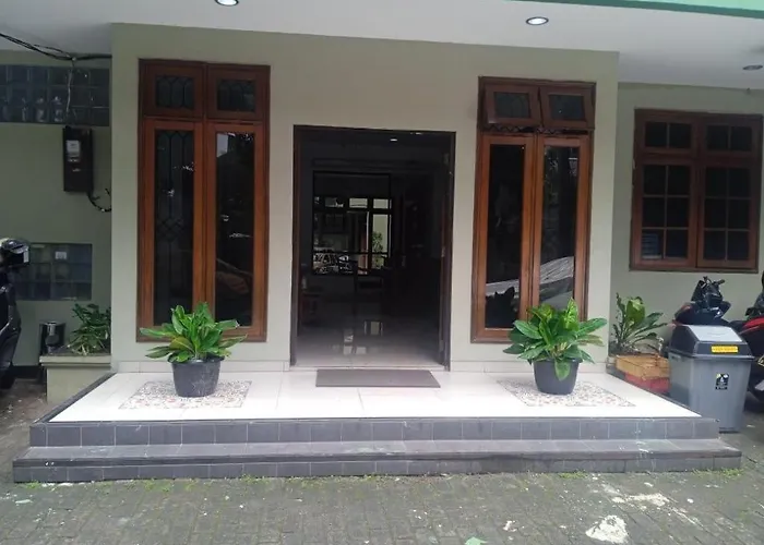 Dekuningan House Managed By Avalon Hotel Jakarta