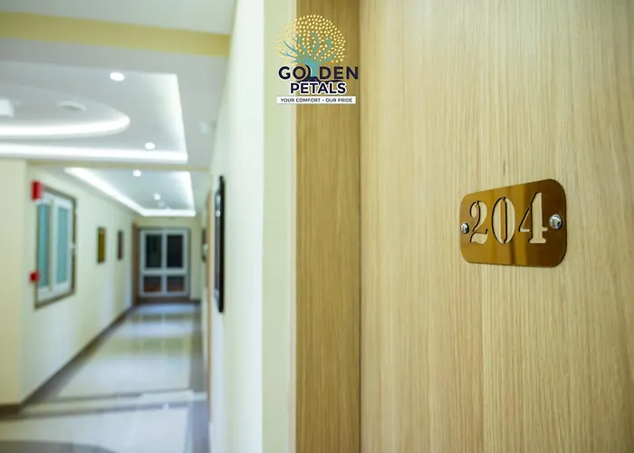 Hotel Golden Petals Benares