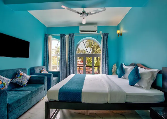 Candolim Beach White Residency Baga