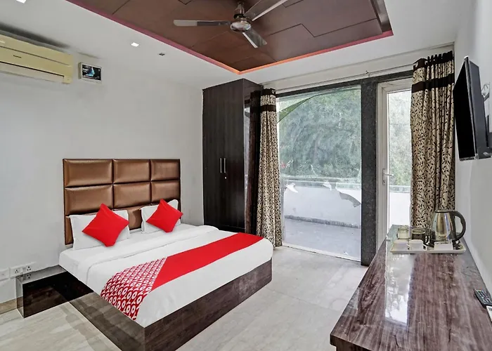 Hotel O South Galaxy New Delhi