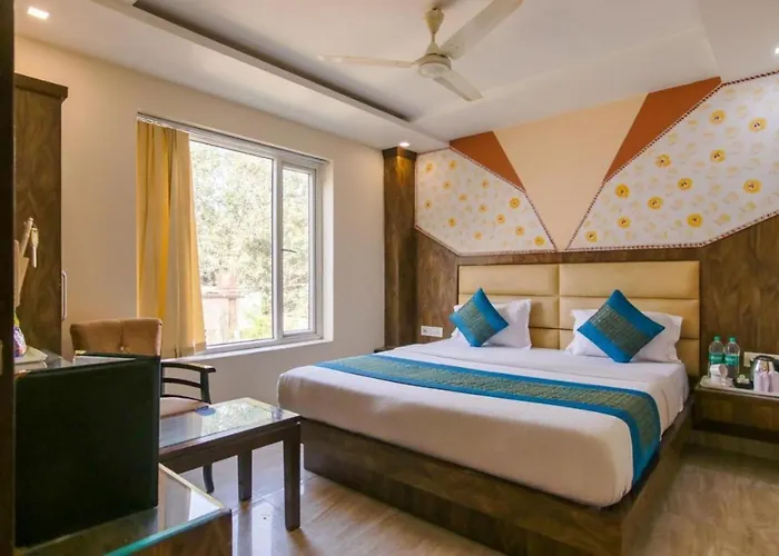Hotel Baba Residency Near New Delhi Railway Station