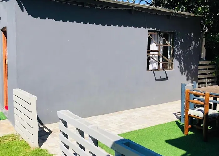 T H Royale Guesthouse Port Elizabeth
