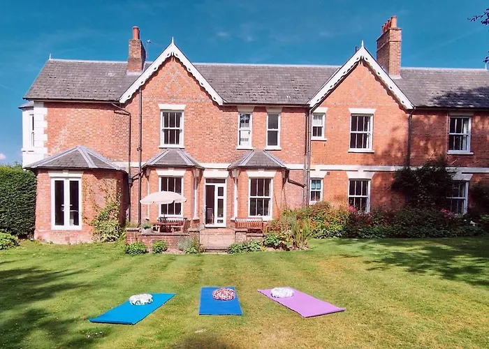 Claridge House Retreat Centre Inc Continental Vegetarian Or Vegan Breakfast Bed & Breakfast Lingfield