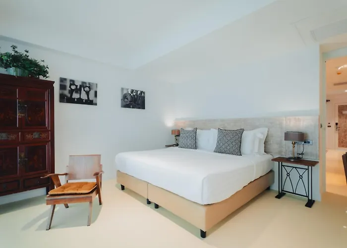 Xinlor House - Phuket Old Town Hotel